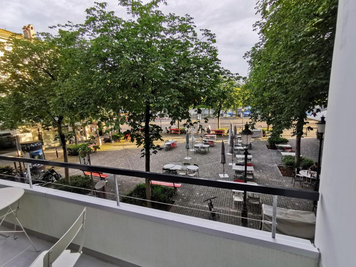 Green Marmot Capsule Hotel Zurich Exterior photo